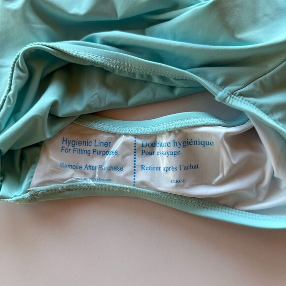 NWT La Blanca Island Goddess Ruffled Bandeau One Piece Swimsuit in Seafoam Sz 8 - Picture 10 of 14